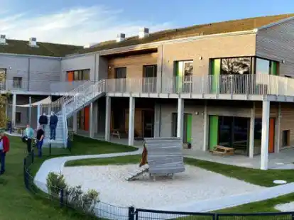 Hattens einziger Kindergarten in Holzmassivbauweise zeichnet sich durch eine weitere Besonderheit aus: Die Kita L&ouml;wenzahn ist die einzige, die aus zwei Stockwerken besteht.