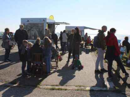 Zahlreiche kleine und gro&szlig;e G&auml;ste besuchen die Nabu Beobachtungsstation im Rheiderland.