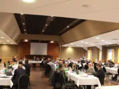 Der alte Rat der Gemeinde Wiefelstede: Am Montag kam er zu seiner letzten Sitzung zusammen. Das neue Gremium konstituiert sich am 1. November.