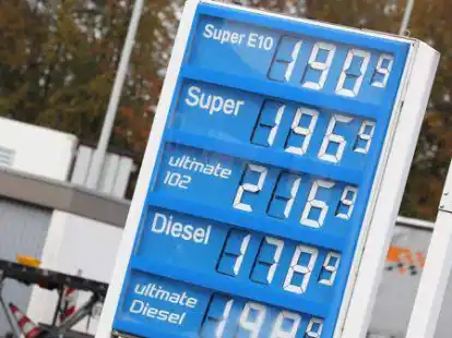 Autofahren wird zum teuren Spa&szlig;. Die Dieselpreise sind derzeit auf Rekordhoch.