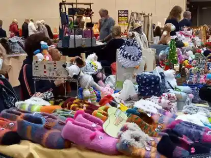 F&uuml;r jeden war etwas dabei: Rund 75 Aussteller pr&auml;sentierten in der Nordseehalle, was sie in ihrer Freizeit basteln und fertigen.