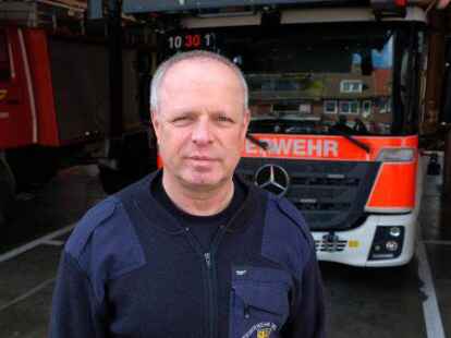 &bdquo;Alle Ortsfeuerwehren und Sondergruppen haben alle an sie gestellten Anforderungen erf&uuml;llt&ldquo;, sagte Stadtbrandmeister Bernd Lenz bei der diesj&auml;hrigen Jahreshauptversammlung der Freiwilligen Feuerwehr Emden.