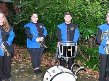 Freuen sich auf neue Mitglieder: (von links) Mandy Ptacek, Angelina Wisbar, Silas Howe und Daniela Hohnholz