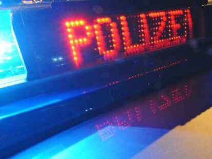 Zu einem Unfall zwischen einem Motorrad- und einem Autofahrer kam es in der Gemeinde Gro&szlig;enkneten. (Symbolbild)