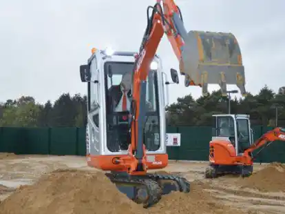 Ein Bagger auf einer Baustelle.