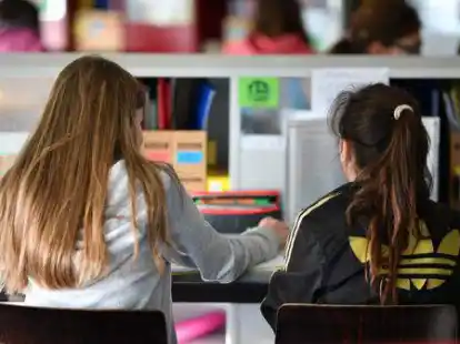 In Niedersachsen fehlen noch zahlreiche Ganztagspl&auml;tze, um den Rechtsanspruch auf einen Ganztagsplatz f&uuml;r Grundschulkinder ab dem Schuljahr 2029/30 erf&uuml;llen zu k&ouml;nnen.