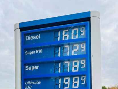 An der Aral-Tankstelle in der Alexanderstra&szlig;e lag der Preis am Montag f&uuml;r Super bei fast 1,80 Euro.