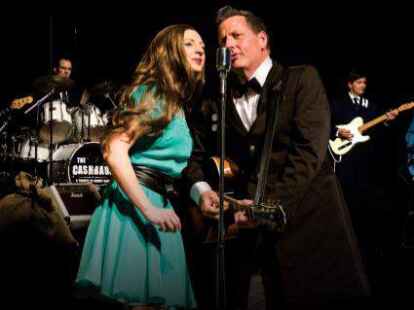 Valeska Kunath und Robert Tyson als June Carter Cash und Johnny Cash