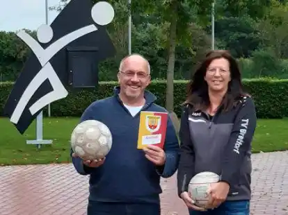 Freuen sich &uuml;ber die Spendenbereitschaft: Oliver Stasch und Marion Einemann