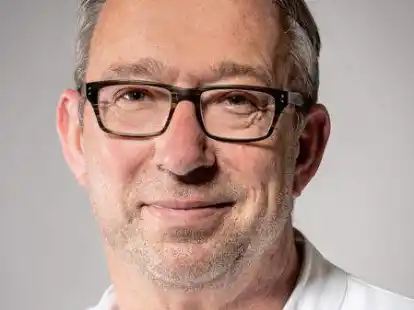 Andreas Reents ist am St. Bernhard-Hospital in Brake Chefarzt der Kardiologie und Angiologie.