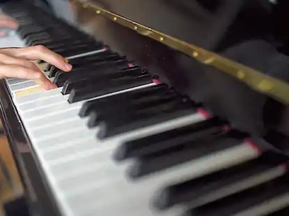 Vielf&auml;ltige brodelnde Musik: Das oh-ton-Ensemble &uuml;berzeugte im Theater