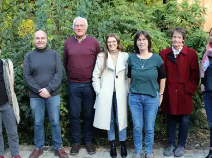 Der neue BSH-Vorstand: Dr. Sarah Paschelke (von links), Uwe Behrens, Prof. Dr. Rainer Buchwald, May Brandt, Christiane Lehmkuhl, Dr. Sabine Baumann und Sina Ergezinger.