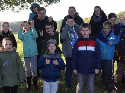 Kam gut an: Die Ferienbetreuung mit den Teamern (hinten von links) Lasse Berlin, Eske Schwarting und Melina Schicke.