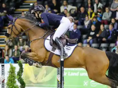 pringreiterin Katharina von Essen gewinnt die Eingangspr&uuml;fung zur Gro&szlig;en Tour.