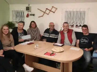 Freuen sich, dass sie im Januar und Februar wieder auf der B&uuml;hne stehen, die f&uuml;r sie die Welt bedeutet: die Mitglieder der Tanger Speelk&ouml;ppel.