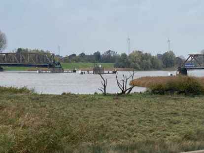 Seit fast sechs Jahren ist die Friesenbr&uuml;cke zerst&ouml;rt. Bis Ende 2024 soll die Emsquerung neu gebaut werden.