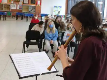 Das Ensemble &bdquo;La Ninfea&ldquo; war am Montagmorgen in der Friesoyther Realschule zu Gast.