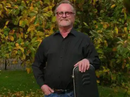 Hartmut Becker gibt am 13. November ein Konzert in der Blexer Kirche.