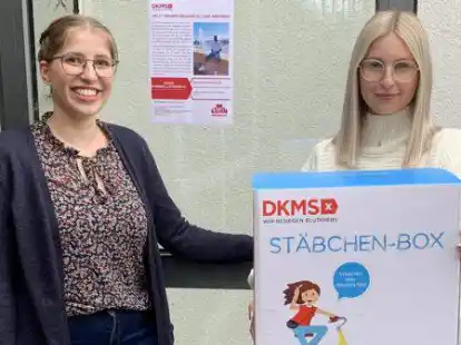 Haben um Hilfe gebeten und sie bekommen: Antonia Alder (rechts) und Marike Borchers,  Sch&uuml;lerinnen des BZTG und Auszubildende der Nordwest Mediengruppe