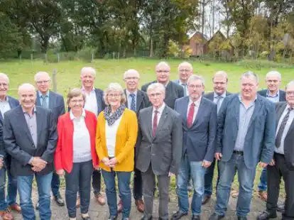 F&uuml;r deren langj&auml;hriges ehrenamtliches Engagement hat die Spitze der Landwirtschaftskammer ehemalige Mitglieder der Kammerversammlung ausgezeichnet.