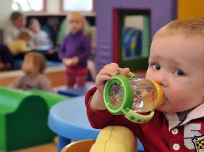 Die Betreuung der J&uuml;ngsten soll teurer werden in Butjadingen. Der Familienausschuss beschloss mehrheitlich eine von der Verwaltung angeregte Erh&ouml;hung der Krippengeb&uuml;hren um 3 Prozent.