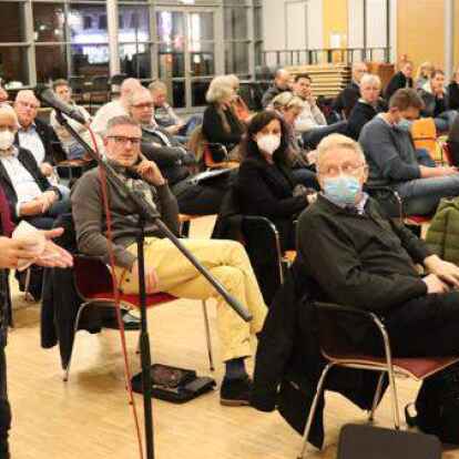 In einer interfraktionellen Sitzung mit Vertretern aller vier Nordkreiskommunen und dem St.-Marien-Hospital Friesoythe wurde am  &uuml;ber die Zukunft der Gesundheitsversorgung im l&auml;ndlichen Raum gesprochen.