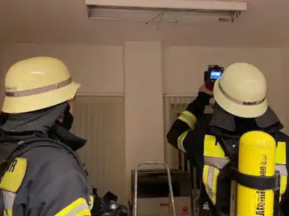 Manchmal l&ouml;sen Kleinigkeiten eine Brandmeldeanlage aus &ndash; wie hier eine defekte Deckenlampe in einem Geb&auml;ude an der Stellmacherstra&szlig;e &ndash;, zu oft m&uuml;ssen die Norder Kameraden aber v&ouml;llig unn&ouml;tig ausr&uuml;cken.