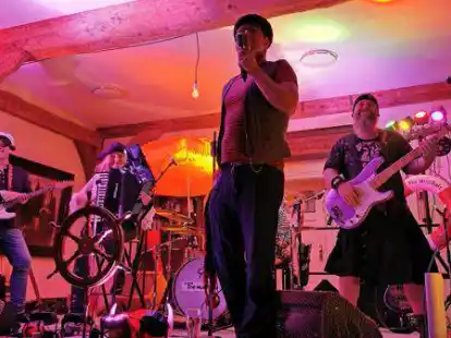 The Muschels sorgten f&uuml;r reichlich Partyspa&szlig; in der Mittenfelder Diele.