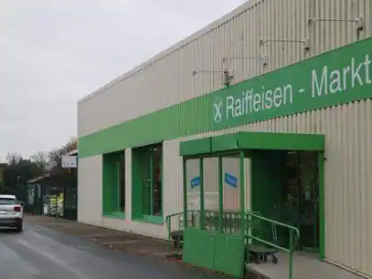 F&uuml;r den Markt an der Ladestra&szlig;e sieht die Raiffeisen-Warengenossenschaft keine Perspektive mehr. Daher soll in Burhave nun neu gebaut werden.