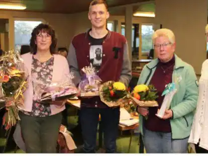 Ehrungen mit Wilfried M&uuml;ller, Brigitte und Sebastian Effland sowie Traute Menke und Kerstin Ludwig.