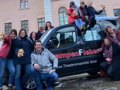 Planen f&uuml;r die Adventszeit eine ganz besondere Weihnachtsauff&uuml;hrung: Die Mitglieder des Theaterensembles &bdquo;Rampenfieber&ldquo;