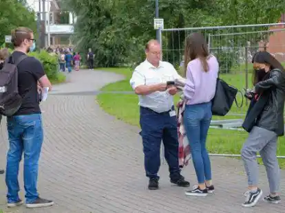 So l&auml;uft es seit September: Wer auf den Campus der Hochschule Emden/Leer will, wird gem&auml;&szlig; der 3G-Regel kontrolliert.