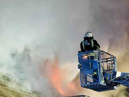 Brand  an der Hohen Stra&szlig;e in Hude.  Foto Torsten von Reeken