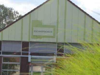 &Uuml;ber eine Zusammenlegung der Eschhofschule Lemwerder mit der OBS Berne wird derzeit erneut diskutiert. Der Lemwerderaner CDU-Ratsherr Wolf Rosenhagen blickt mit Sorge darauf.