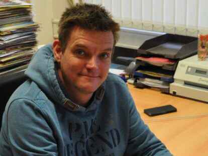 Michael Meyer in seinem B&uuml;ro: Seine Arbeit als Marktmeister ist durch die Corona-Pandemie schwieriger und aufwendiger geworden.