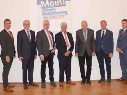 Vorstand und Aufsichtsrat (v.l.): J&uuml;rgen Fuhler (Vorstandssprecher), Ludger Ostermann (Vorstand), Dr. Clemens Hackstedt (Aufsichtsrat), Ludger Niehaus (Aufsichtsrats-Vorsitzender), August Behrens (Aufsichtsrat), Georg Wienken (Aufsichtsrat), Fritz Strop (Aufsichtsrat), Reiner Herbers (Vorstand), Werner Timmen (Aufsichtsrat)