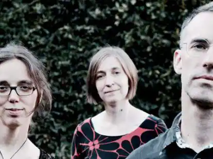 Almut Schlichting, Anke Lucks und Christian Marien treten als &bdquo;Insomnia Brass Band&ldquo; am 12. Dezember im Kulturspeicher Leer auf.