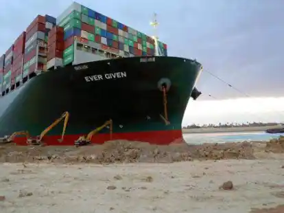 Auch der im M&auml;rz blockierte Suezkanal wirkt sich bis nach Oldenburg und die Region aus &ndash; ein Beispiel ist die B&uuml;fa-Gruppe. Das in der Verbindung von Asien und Europa festsitzende Containerschiff &bdquo;Ever Given&ldquo;  war eine der zahlreichen negativen Einflussfaktoren auf die Lieferketten im Welthandel.