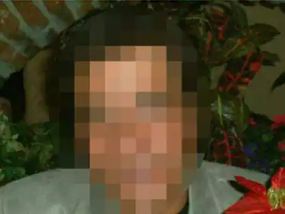 Der &bdquo;Major&ldquo; der US Space Force: Dieses Bild von sich (im Original unverpixelt) stellte der Betreiber des Telegram-Kanals online.