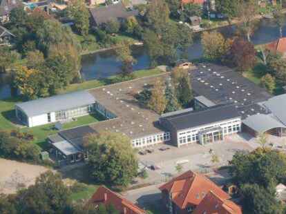 An der OBS Berne k&ouml;nnten in Zukunft auch Sch&uuml;ler unterrichtet werden, die derzeit die Eschhofschule in Lemwerder besuchen. Schulleiter S&ouml;nke Ehmen wirbt f&uuml;r die Vorteile einer Fusion.