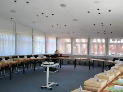 In Corona-Zeiten zu klein f&uuml;r eine Ratssitzung: der Saal im Rathaus Gro&szlig;enkneten.