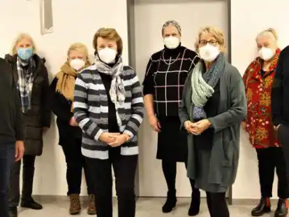 Der Vorstand (von links): Bernd Roder, Ute Berger, Bettina Theilmann, Maria Sieger, Dr. Annette Oltmann, Rita Schorling, Elisabeth Meyer und Stefan Awick. Es fehlt Gerd H&ouml;ffmann.