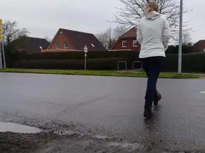 &Uuml;ber die Landesstra&szlig;e 4 zu kommen, geht nicht in jedem Fall so einfach. Das nervt Jennelter inzwischen seit Jahren.