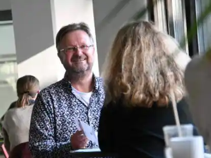 Erkl&auml;rt die neuen Finanzierungshilfen f&uuml;r Studierende: Jens M&uuml;ller-Sigl, Berater des Studentenwerks Oldenburg.