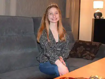 Zur Einstimmung auf Weihnachten h&ouml;rt Bl&uuml;tenk&ouml;nigin Anna-Lea Oltmanns am liebsten den Song &bdquo;Wonderful Dream&ldquo; von Melanie Thornton