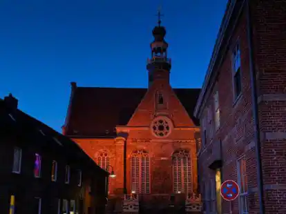 Trotz der angespannten Korona-Lage finden, wie auch in vielen anderen Gemeinden, Gottesdienste in der neuen Kirche statt.
