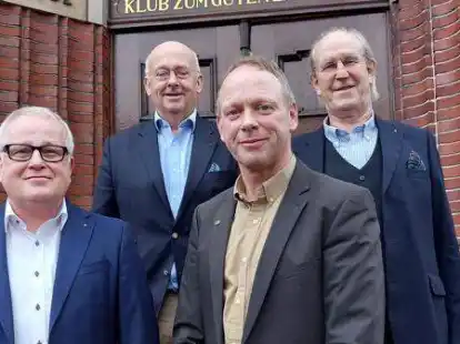 Haben noch einiges vor (von links): die Emder Lions Dr. Bernhard Scherger, Dr. Thomas Br&uuml;ggemann, Ihno Groeneveld und Wilfried Kracke.