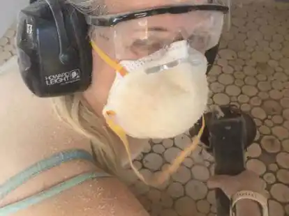 Will mit ihrem Kunsthandwerk in die Selbstst&auml;ndigkeit: Nina Br&uuml;ning aus Ahlhorn. Beim Wettbewerb der Gemeinde Gro&szlig;enkneten f&uuml;r Hobbyk&uuml;nstler belegte sie den 1. Platz.