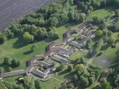 So sah es hier mal aus: Das ehemalige Bundeswehrkrankenhaus ist mittlerweile Geschichte. Hier sollen ein Hotel und Wohnbebauung entstehen.