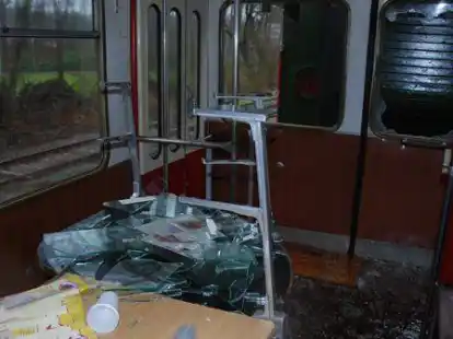 Erhebliche Sch&auml;den entstanden an der Museumseisenbahn in Staatsforsten.
